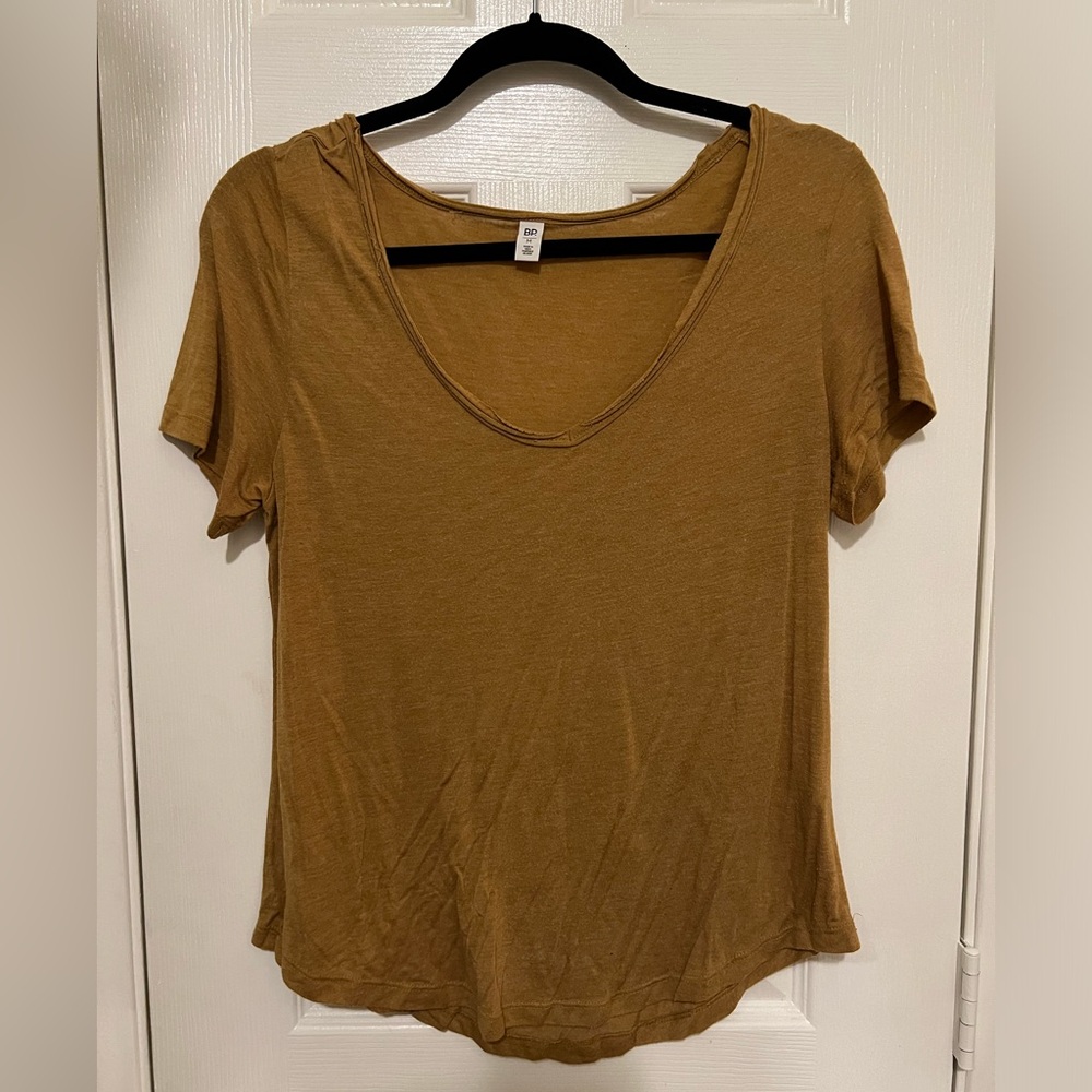 BP. Women’s Tee